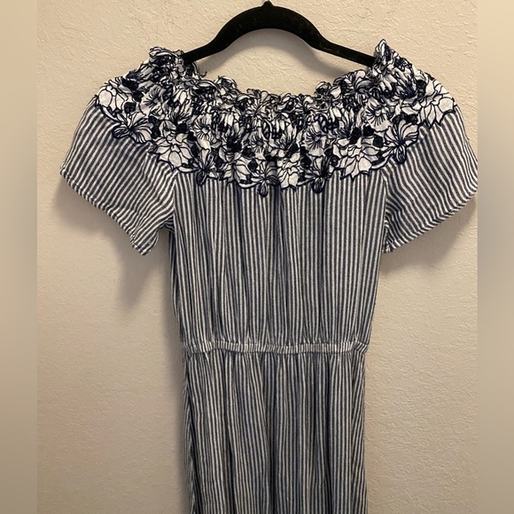 L.O.G.G. Label of Graded Goods blue and white striped with flower detailing - Picture 2 of 7